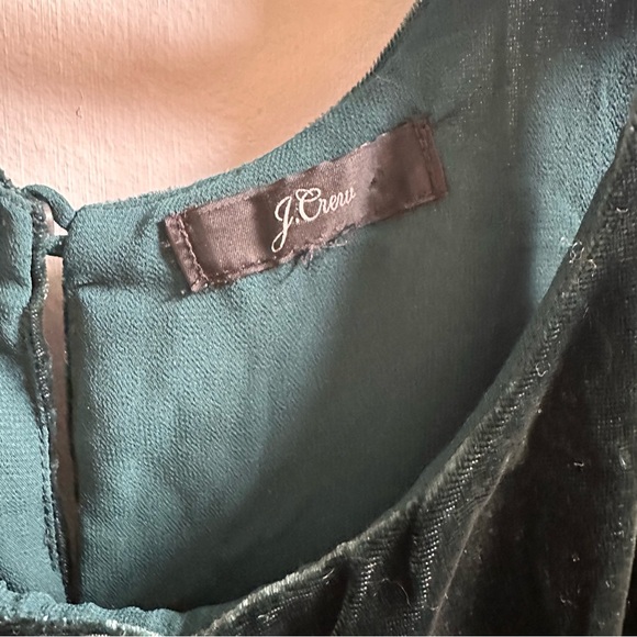 VEVLET DARK GREEN TANK TOP - Picture 5 of 5